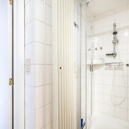 La Digue Est Cinq Синт-Идесбалд